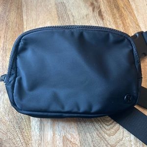 Everywhere Belt Bag